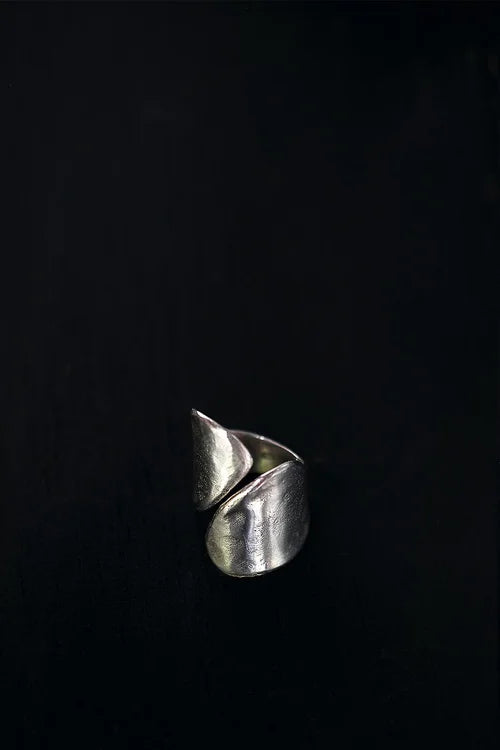 The Adjustable Curve Ring - BODHII